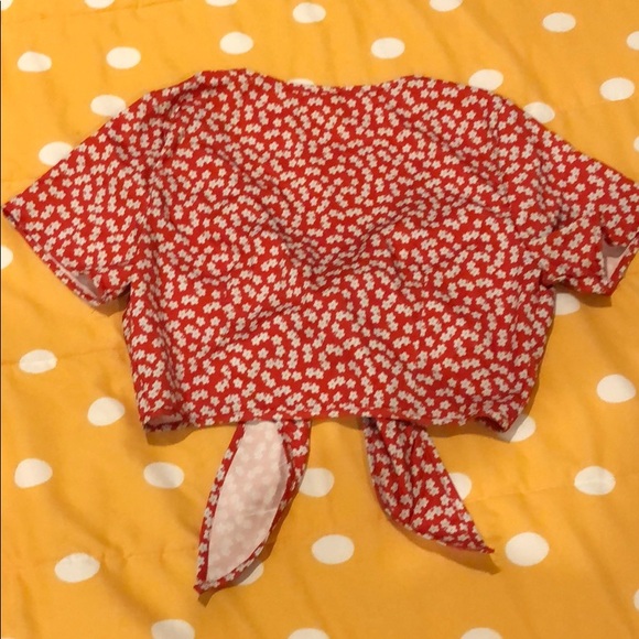 Shein floral red crop top, small - Picture 2 of 4